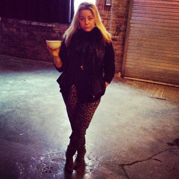 Meet your Posher, Sarah - Picture 3 of 8